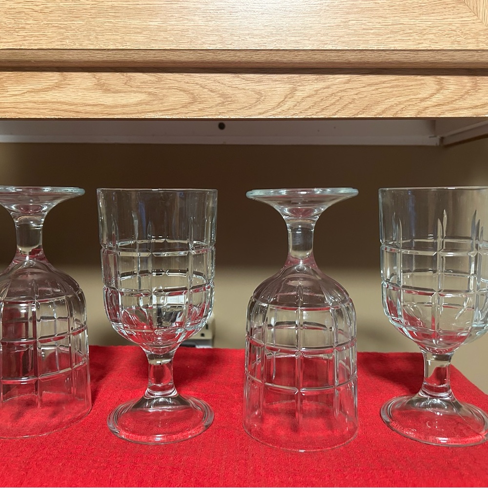 Goblets - Picture 2 of 7